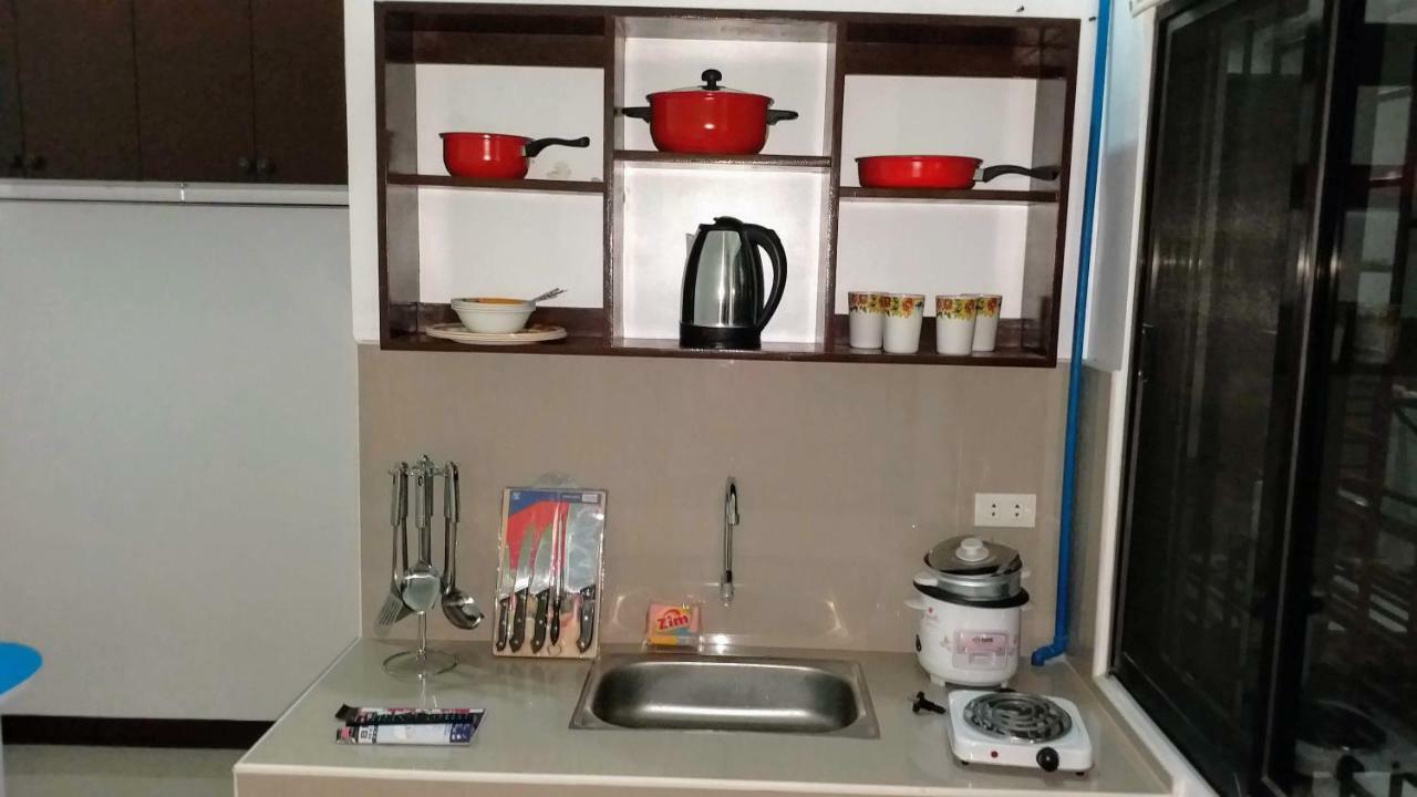Clark-Pad Inn, Angeles City 외부 사진