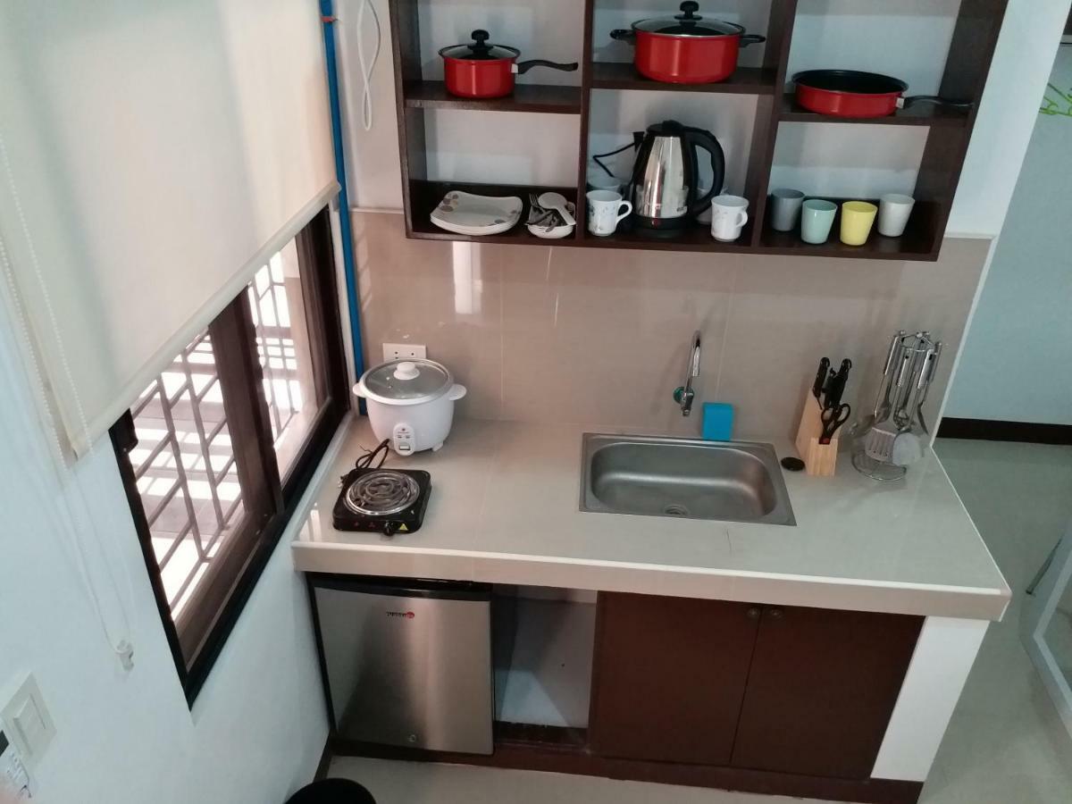 Clark-Pad Inn, Angeles City 외부 사진
