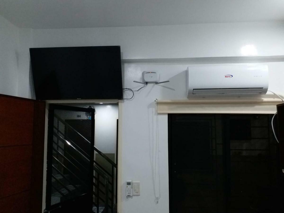 Clark-Pad Inn, Angeles City 외부 사진