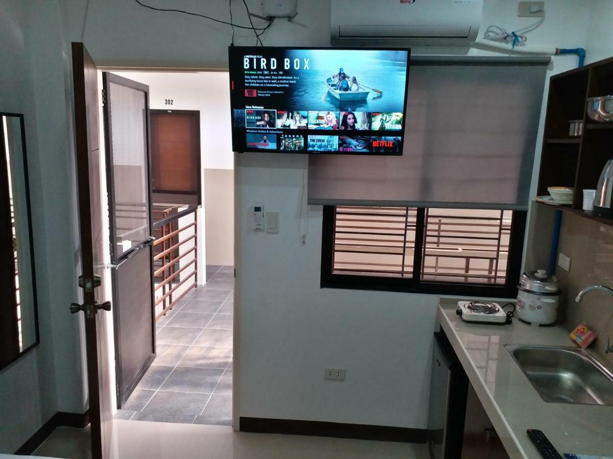 Clark-Pad Inn, Angeles City 외부 사진