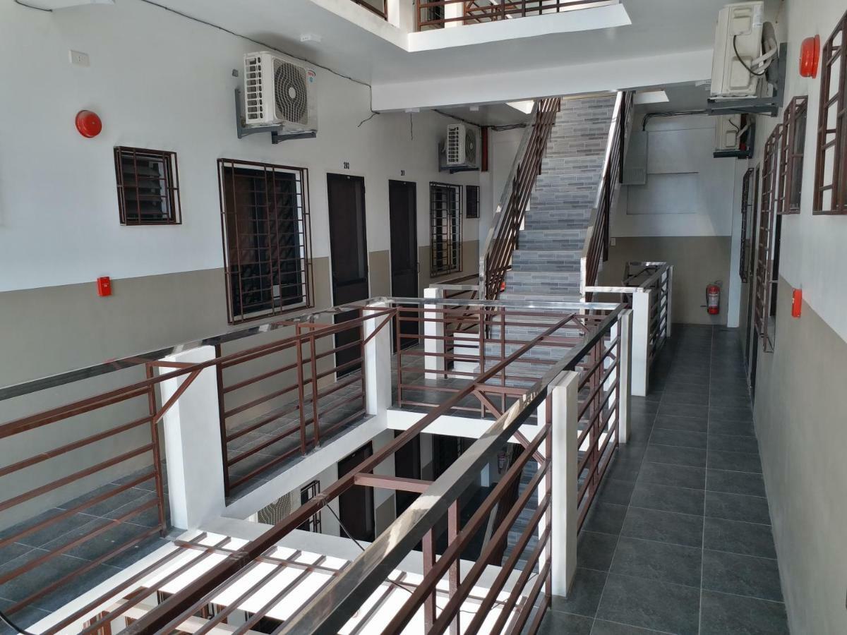 Clark-Pad Inn, Angeles City 외부 사진